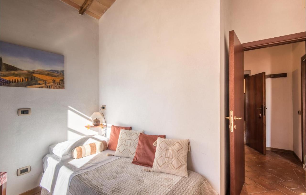 Gorgeous Home In Montalcino With Kitchen Luaran gambar