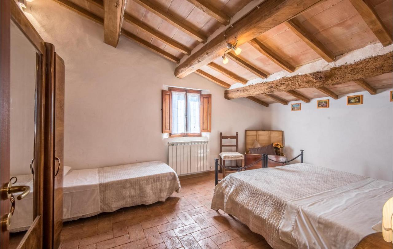 Gorgeous Home In Montalcino With Kitchen Luaran gambar